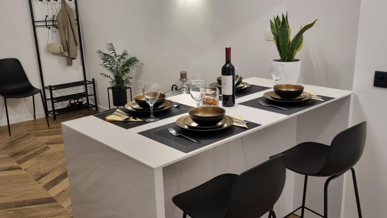 Beautiful Apartment,Amazing View,Parking! 두브로브니크 외부 사진