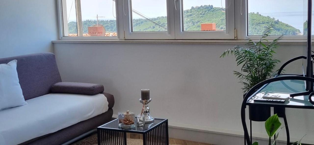 Beautiful Apartment,Amazing View,Parking! 두브로브니크 외부 사진