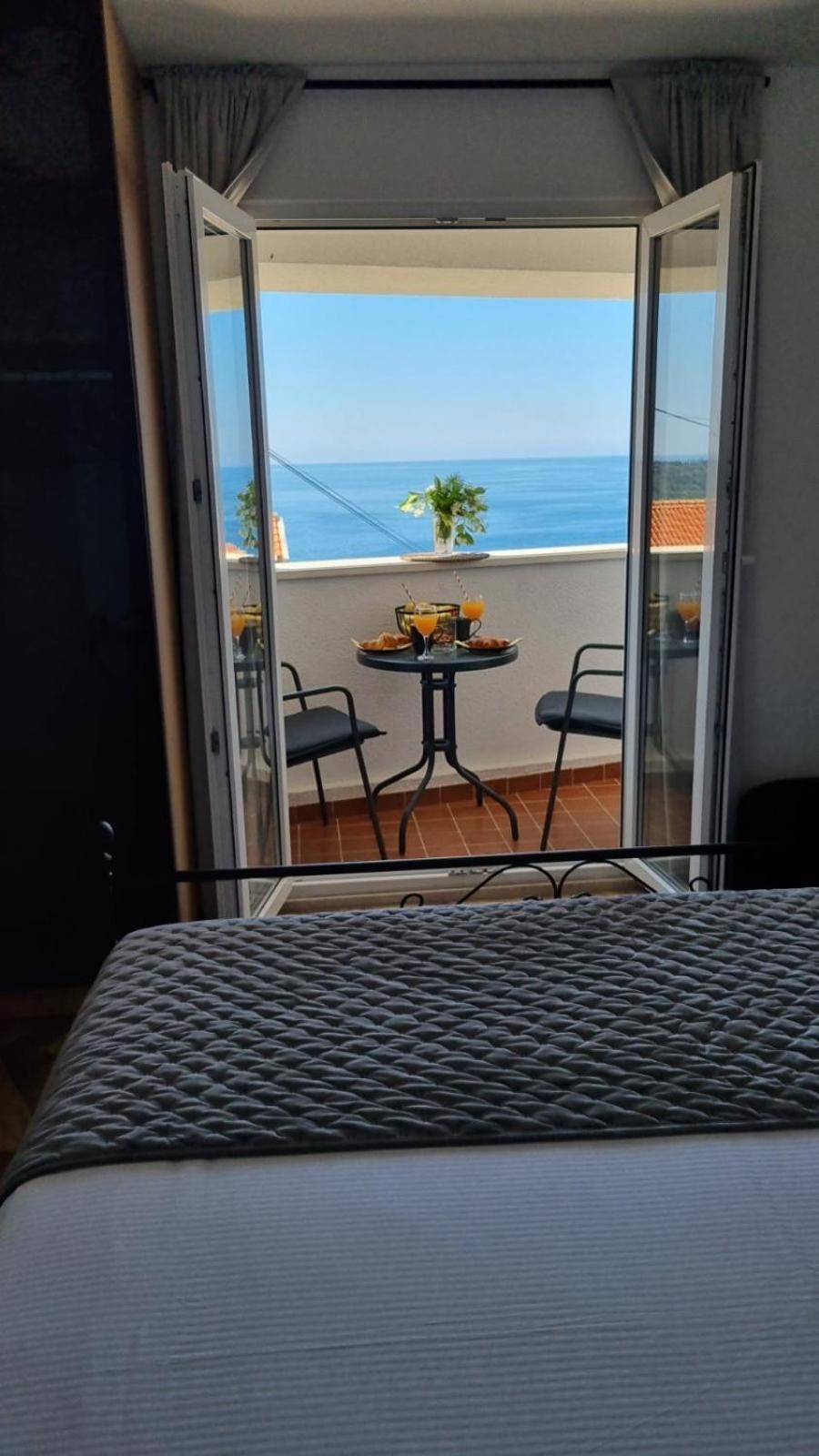 Beautiful Apartment,Amazing View,Parking! 두브로브니크 외부 사진